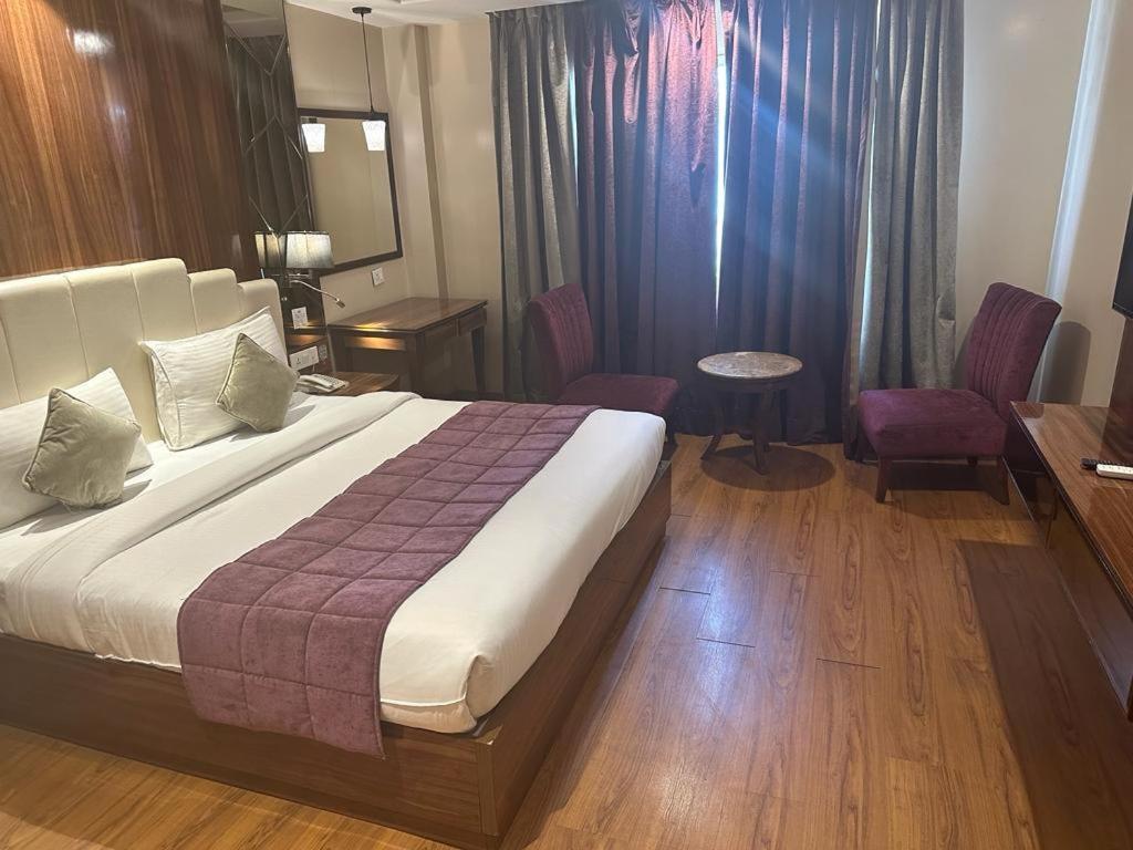 Airport Hotel Ramhan Palace Mahipalpur Нью-Делі Екстер'єр фото