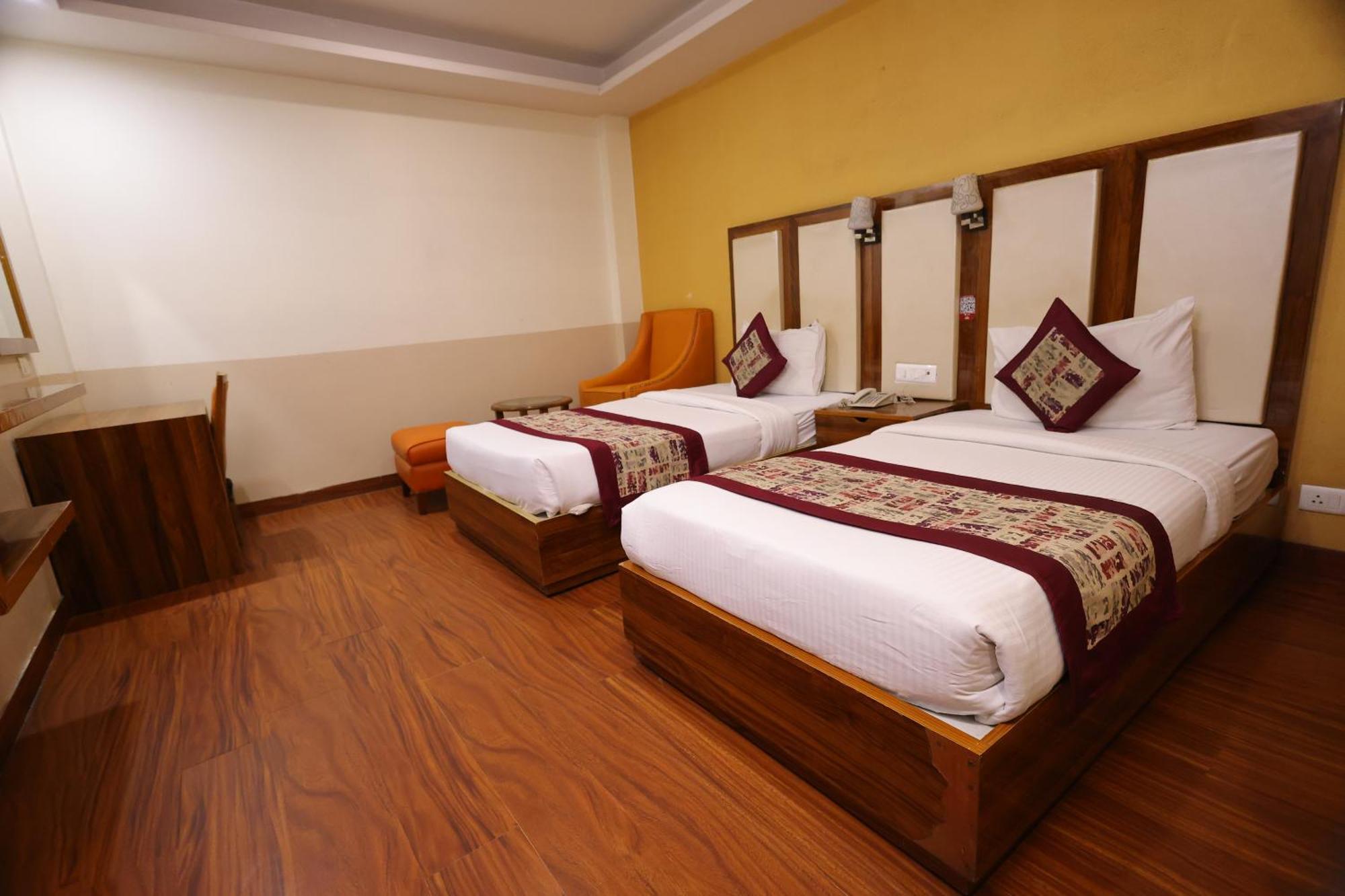 Airport Hotel Ramhan Palace Mahipalpur Нью-Делі Екстер'єр фото